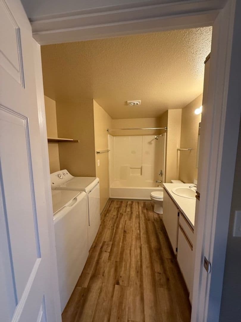 #183 SADDLE CLUB APTS 5 of 10
