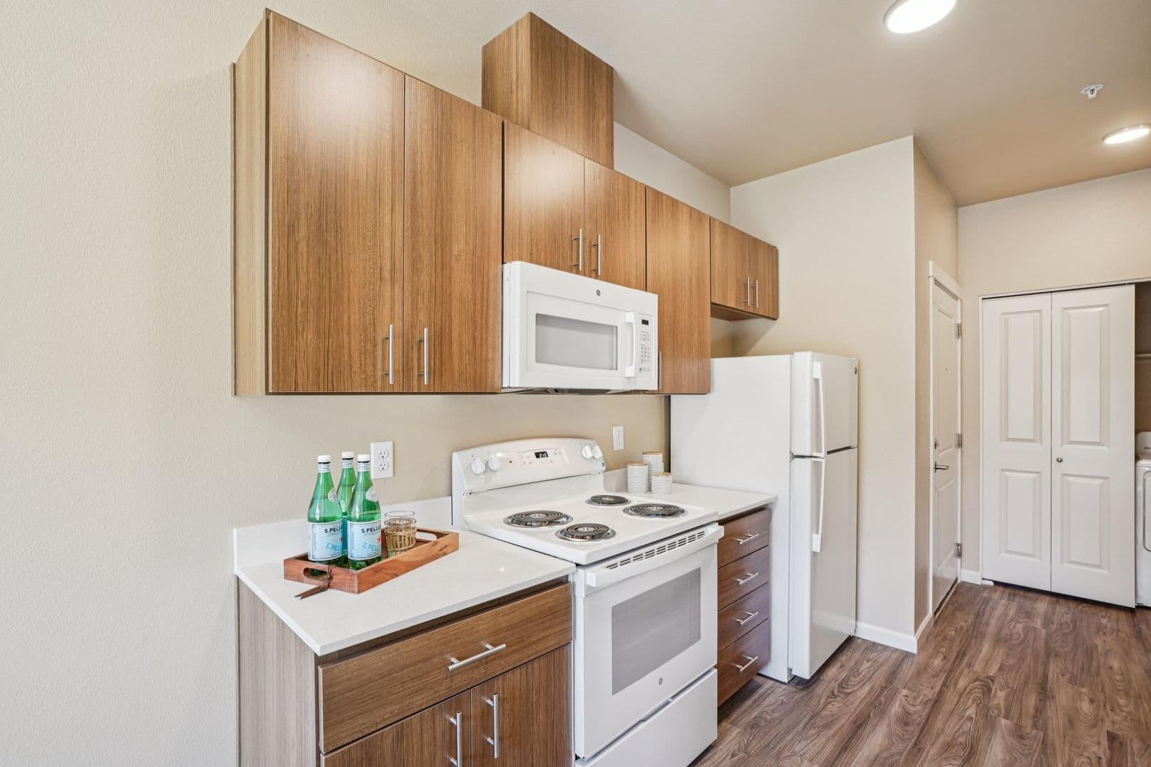 #192 LIBERTY CREST APARTMENTS 2 of 16