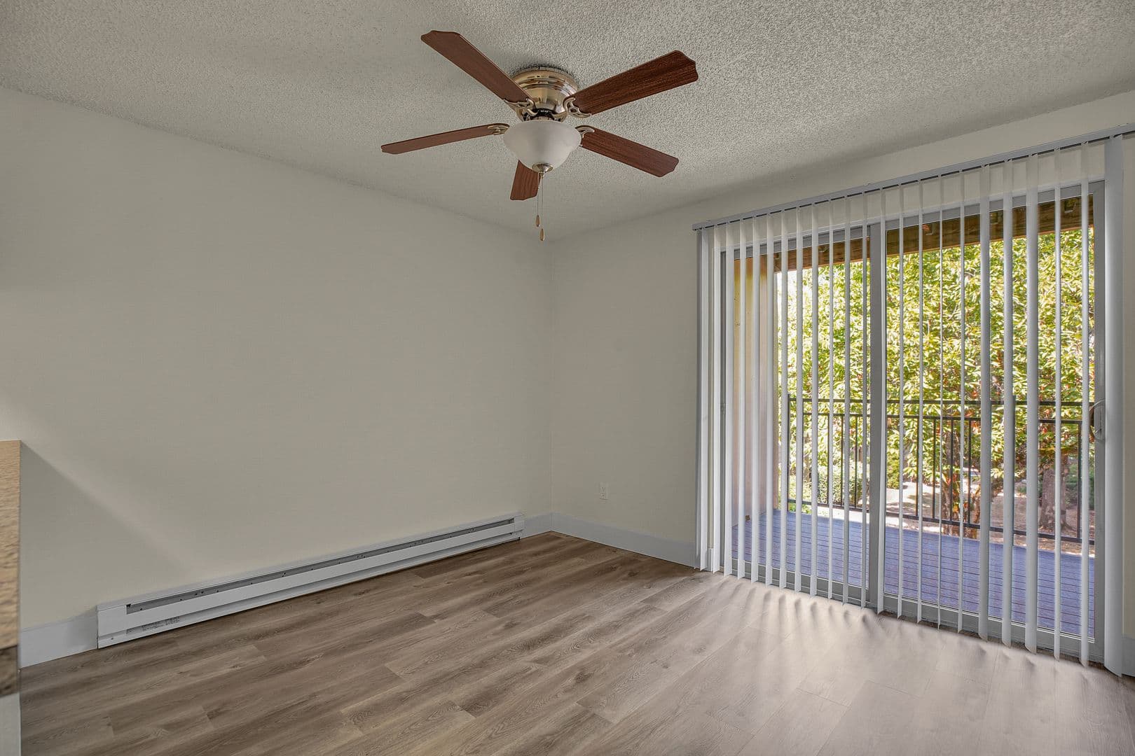 #762 DOWNING HILLS APARTMENTS 3 of 9