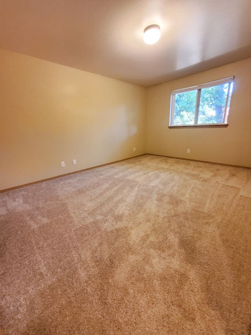 #161 TRILLIUM SQUARE APARTMENTS 4 of 10