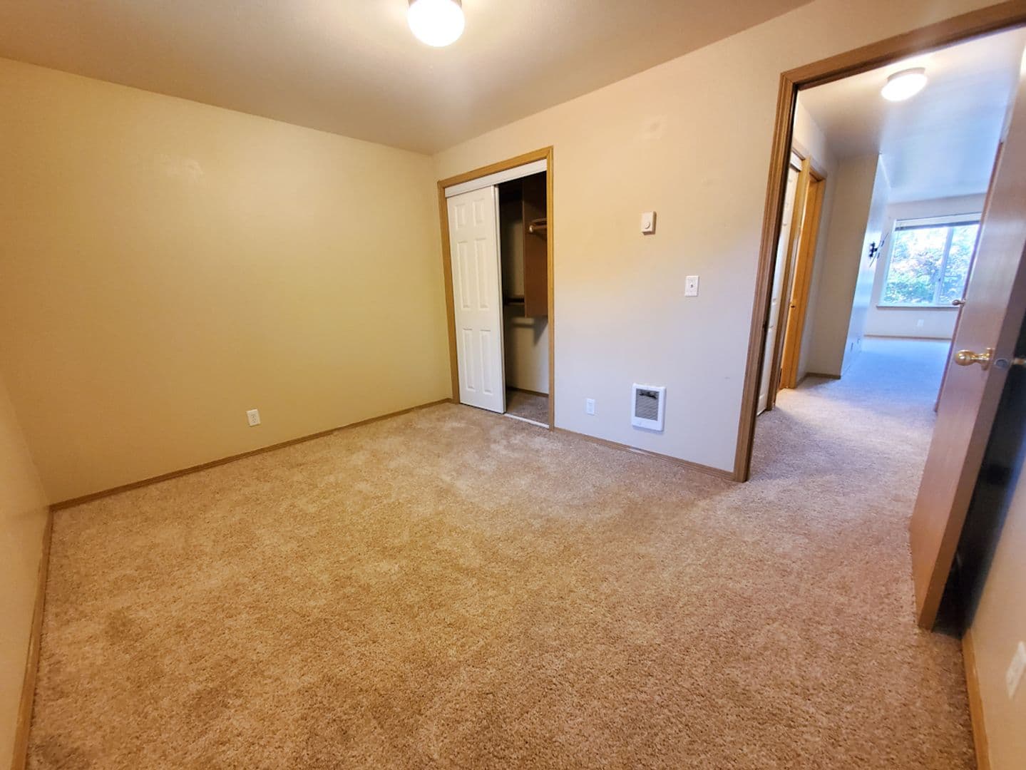 #161 TRILLIUM SQUARE APARTMENTS 4 of 9