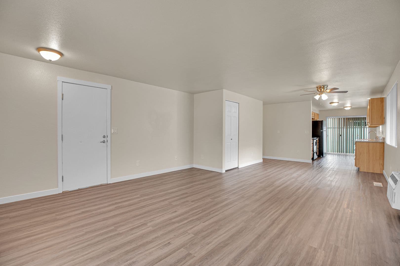 #196 COPPERFIELD APTS 14 of 32