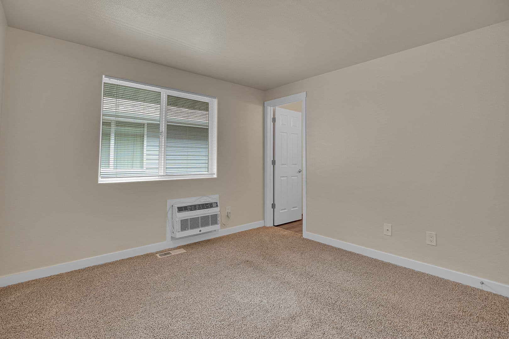 #196 COPPERFIELD APTS 26 of 32