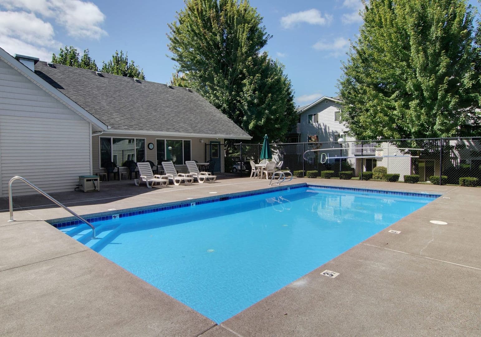#173 MOUNTAIN VIEW APARTMENTS AT RIVERGREEN 3 of 5