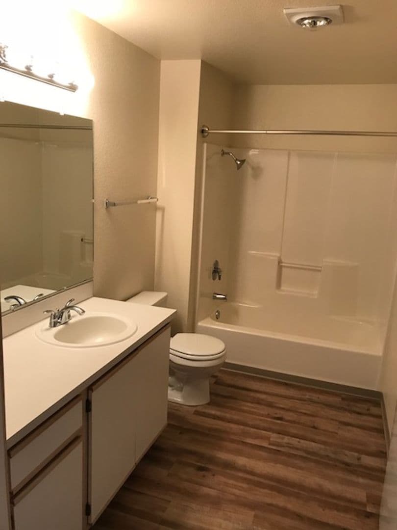 #183 SADDLE CLUB APTS 7 of 9