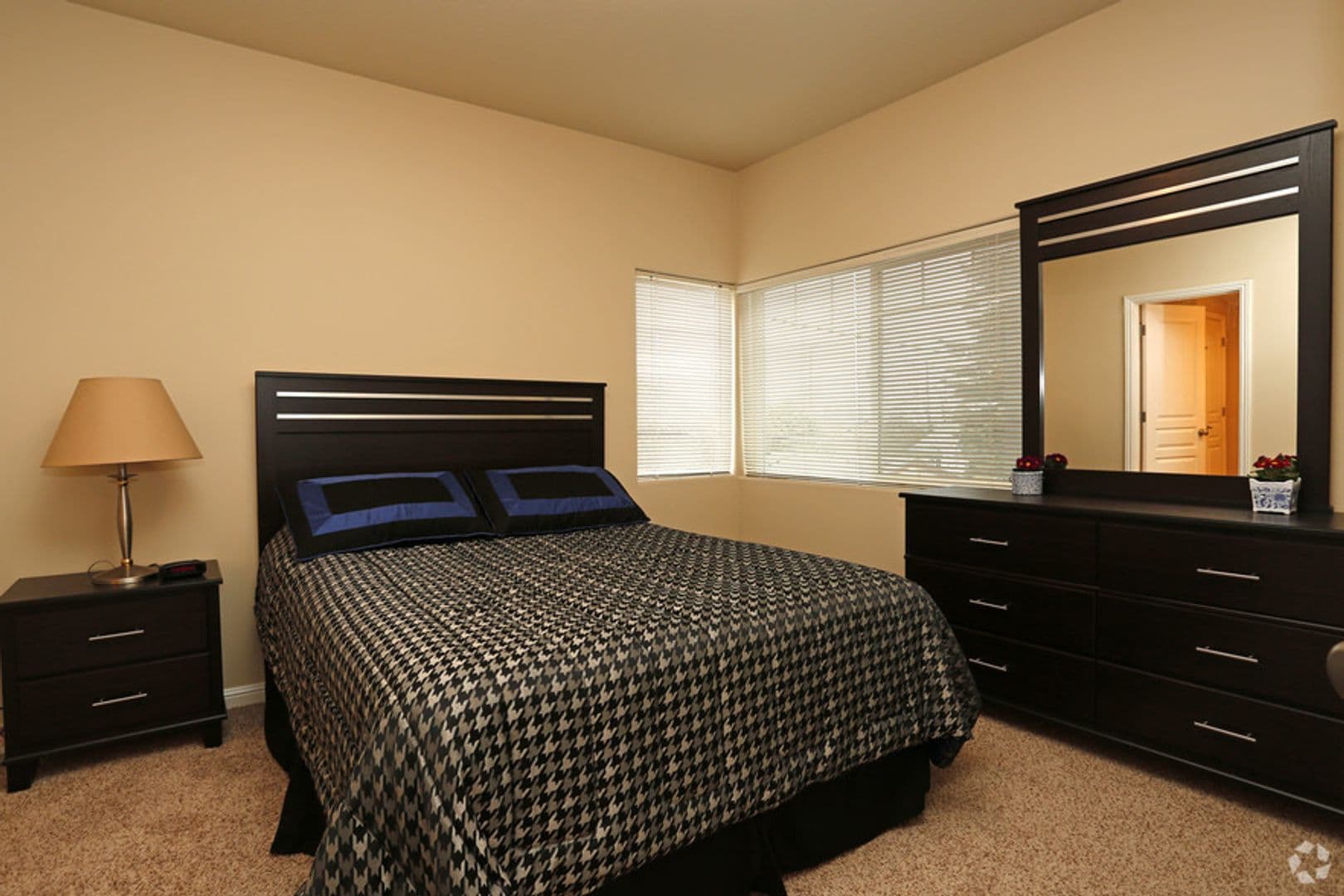 #144 TABOR POINTE APARTMENTS 6 of 8