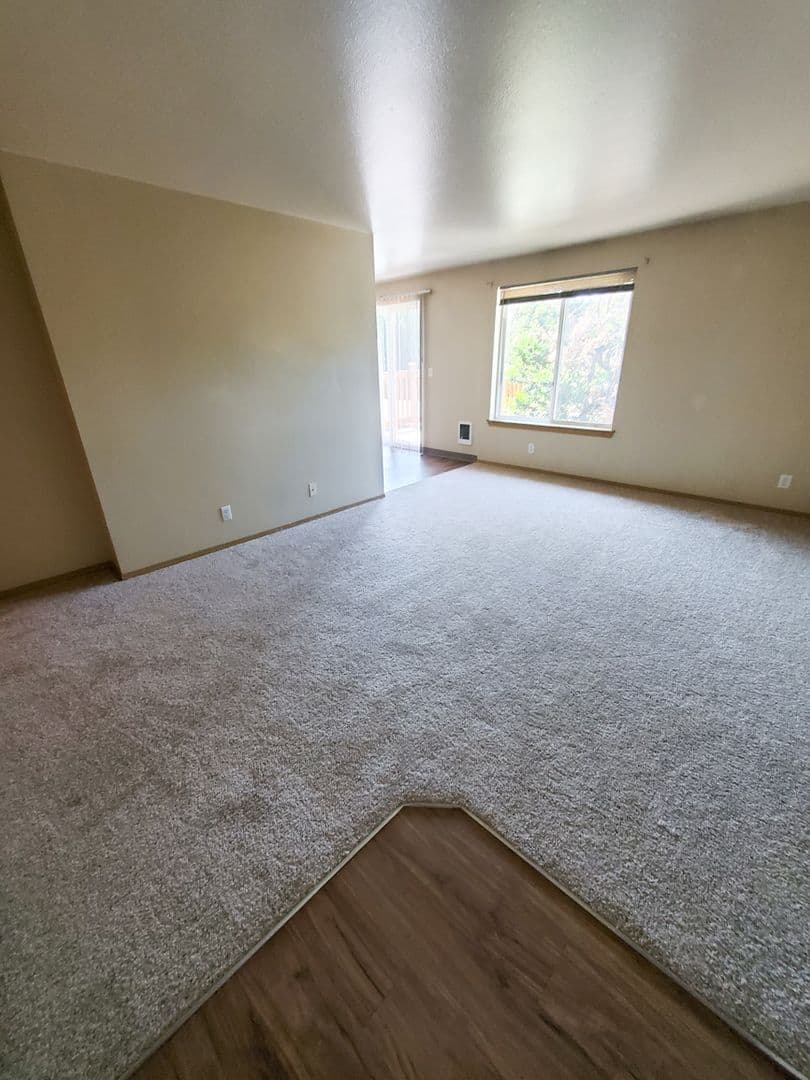 #161 TRILLIUM SQUARE APARTMENTS 1 of 10