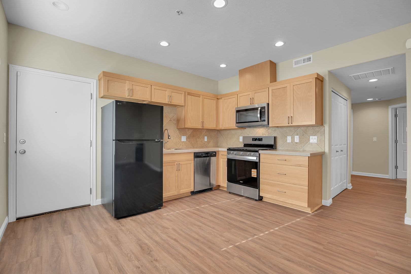 #144 TABOR POINTE APARTMENTS 6 of 6