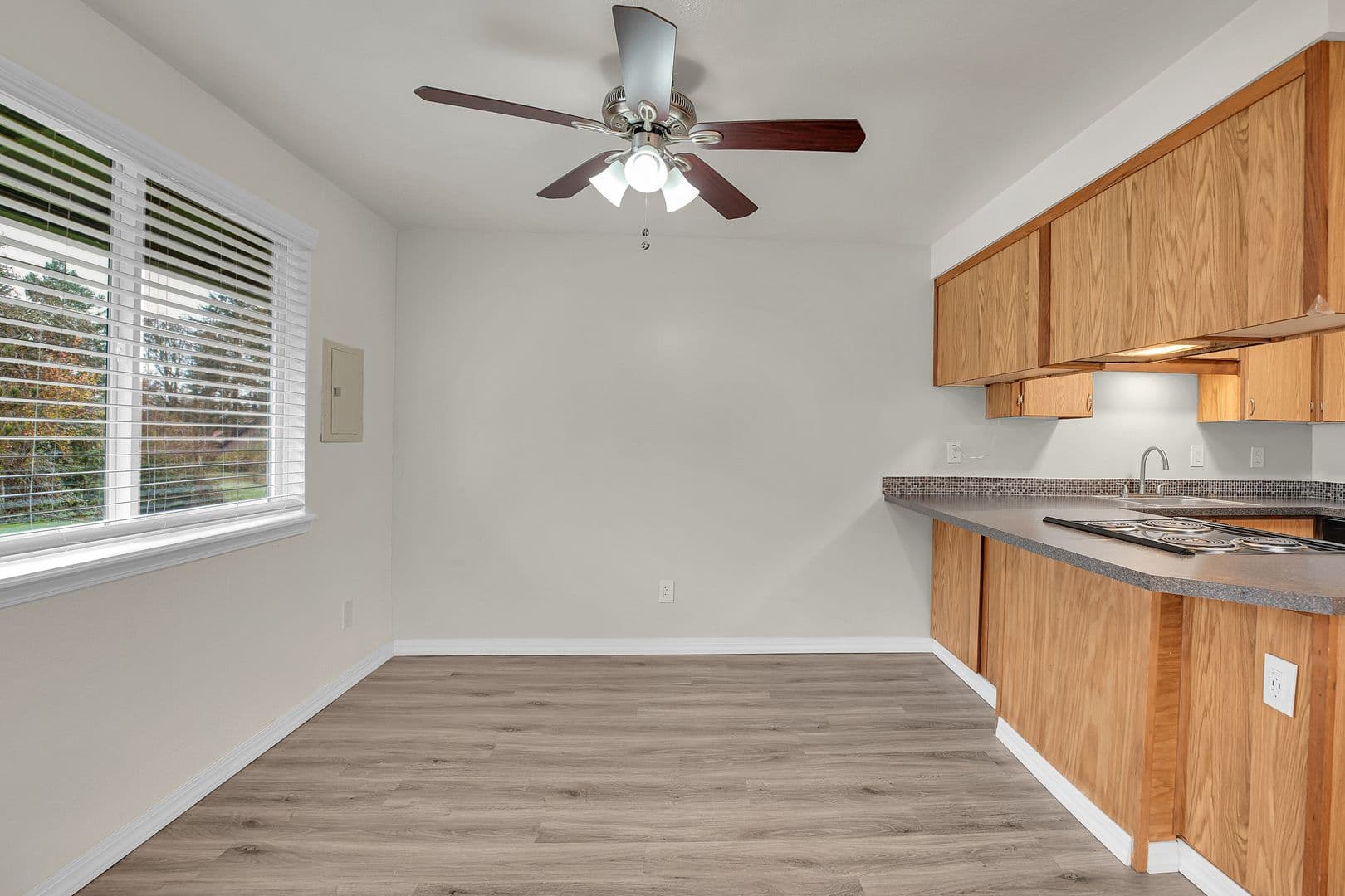 #240 WINDMILL APARTMENTS 16 of 28