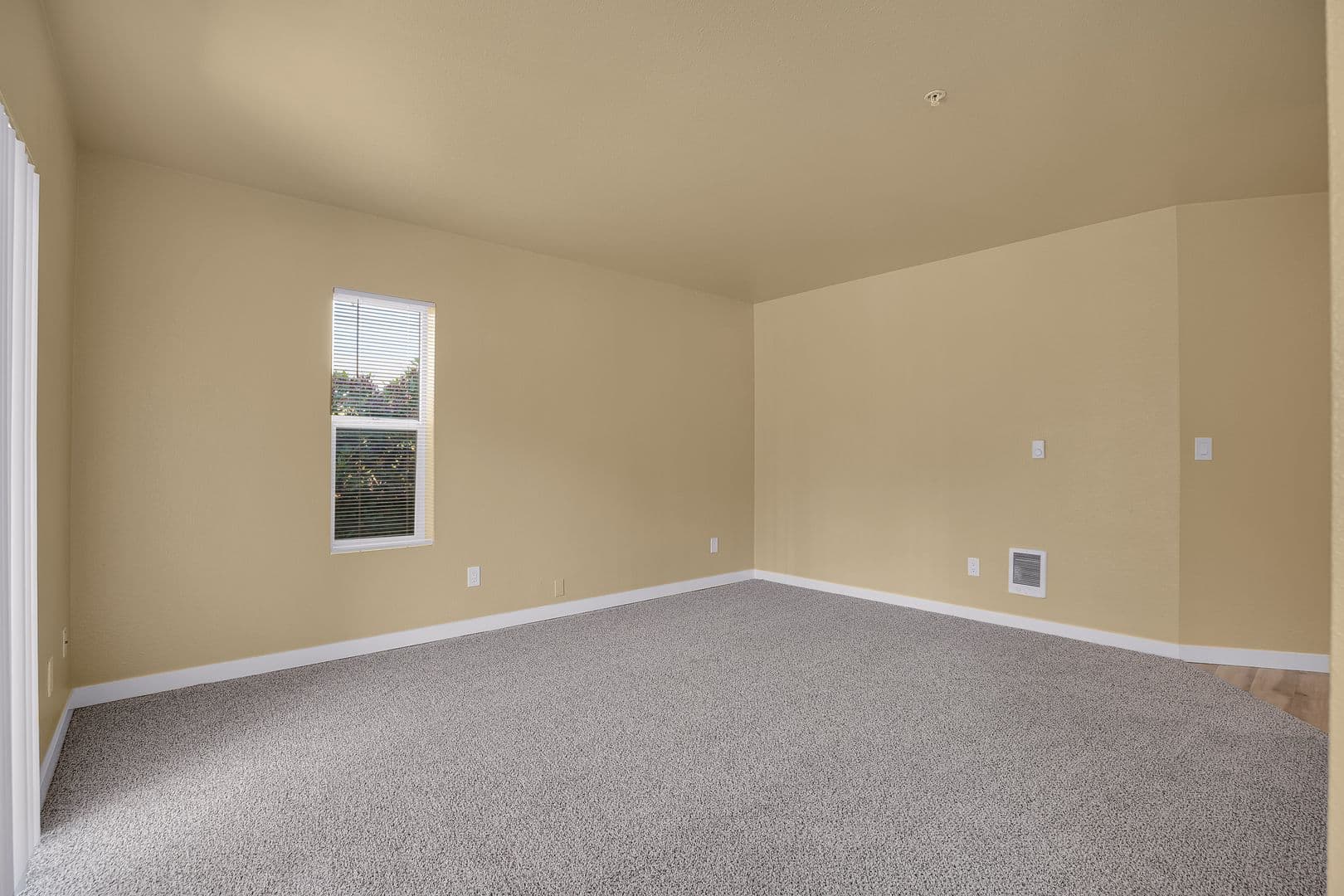 #196 COPPERFIELD APTS 53 of 63