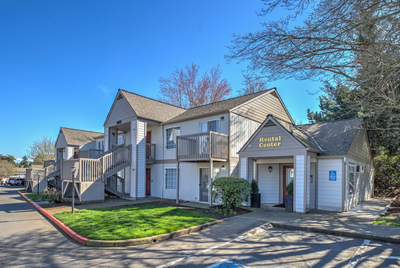 #201 FOX HOLLOW APTS 1 of 1