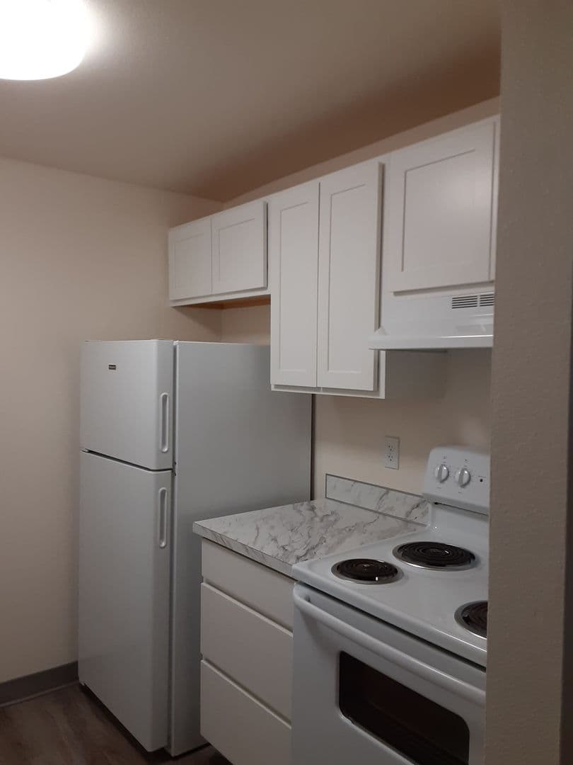 #762 DOWNING HILLS APARTMENTS 2 of 10