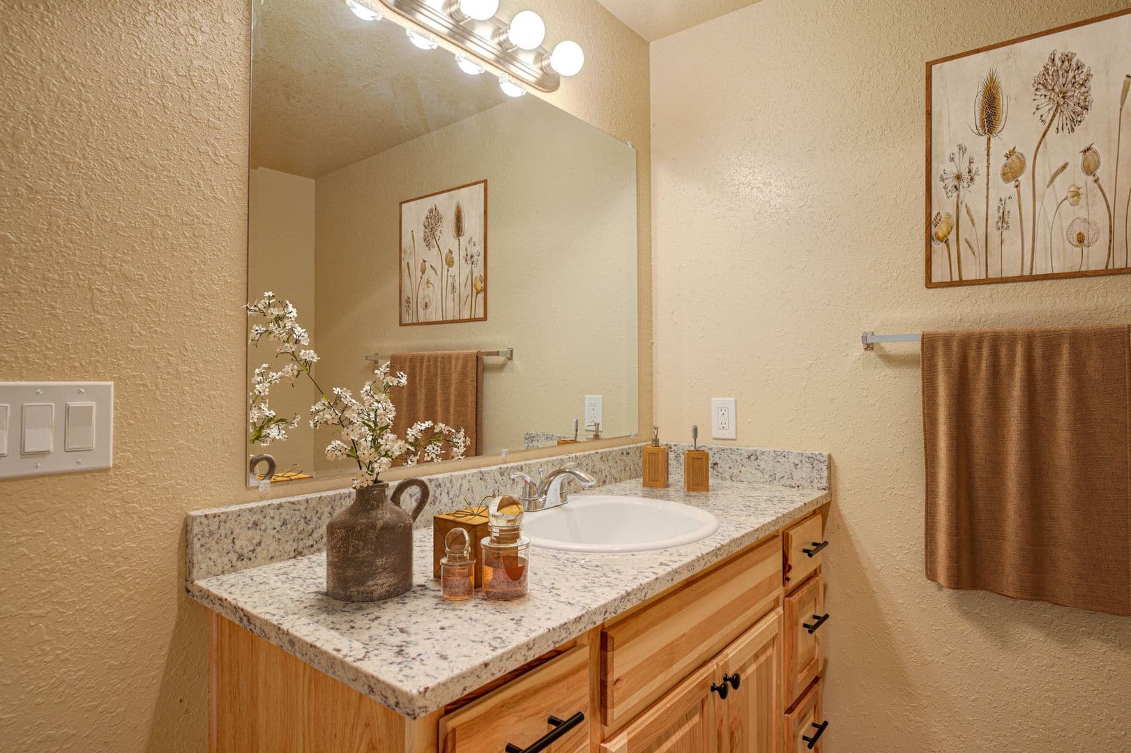 #187 BROOK HOLLOW APTS 5 of 5