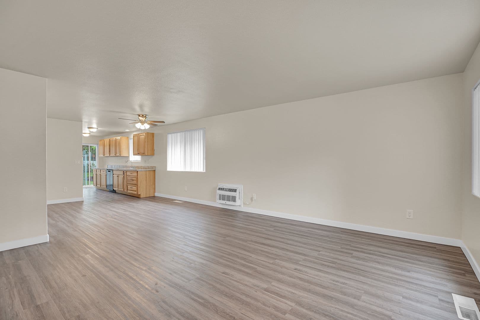 #196 COPPERFIELD APTS 16 of 32