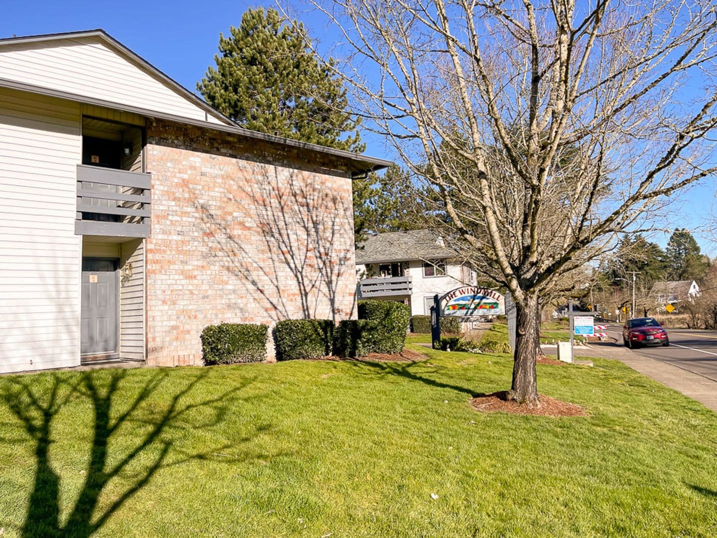 #240 WINDMILL APARTMENTS 1 of 28