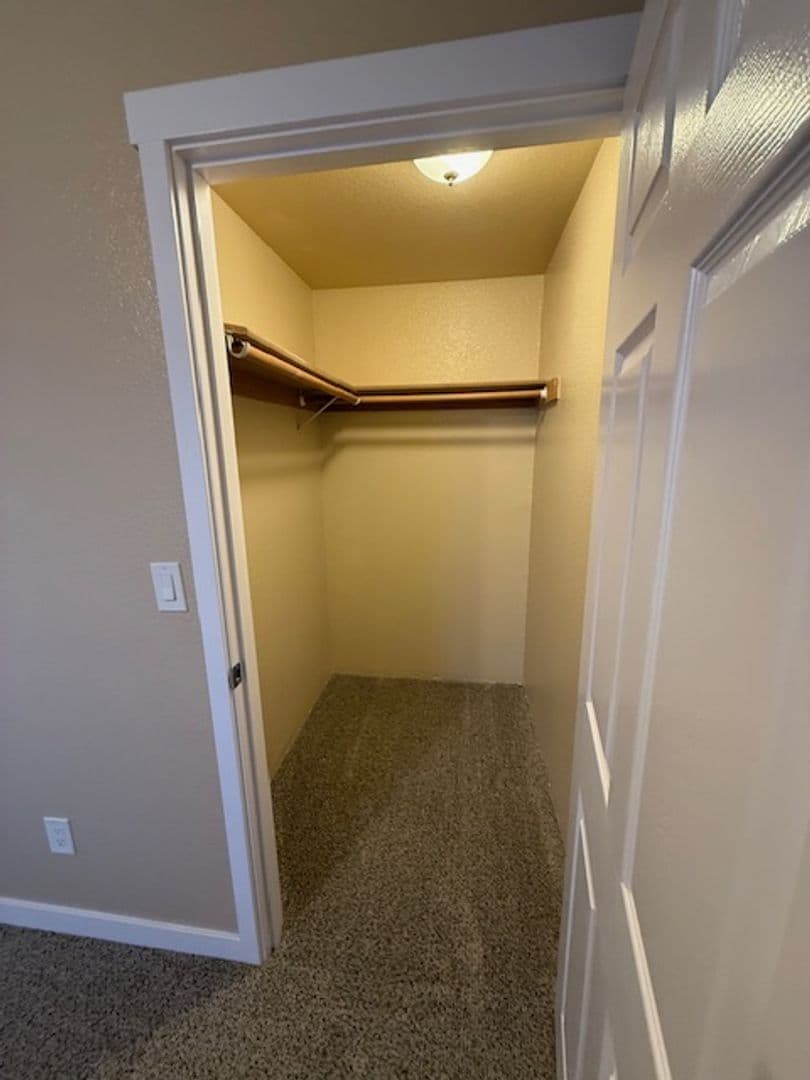 #183 SADDLE CLUB APTS 7 of 10