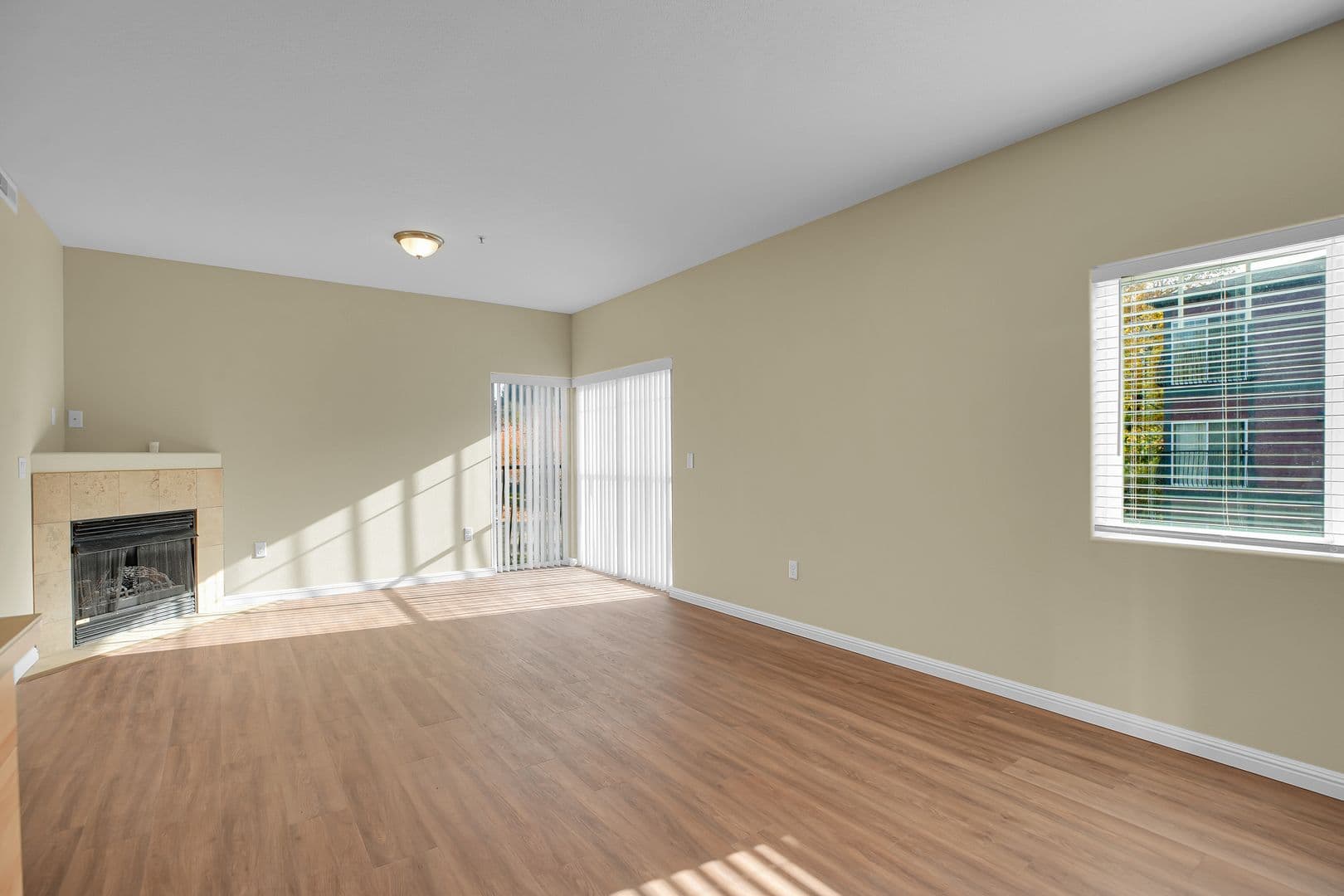 #144 TABOR POINTE APARTMENTS 5 of 6