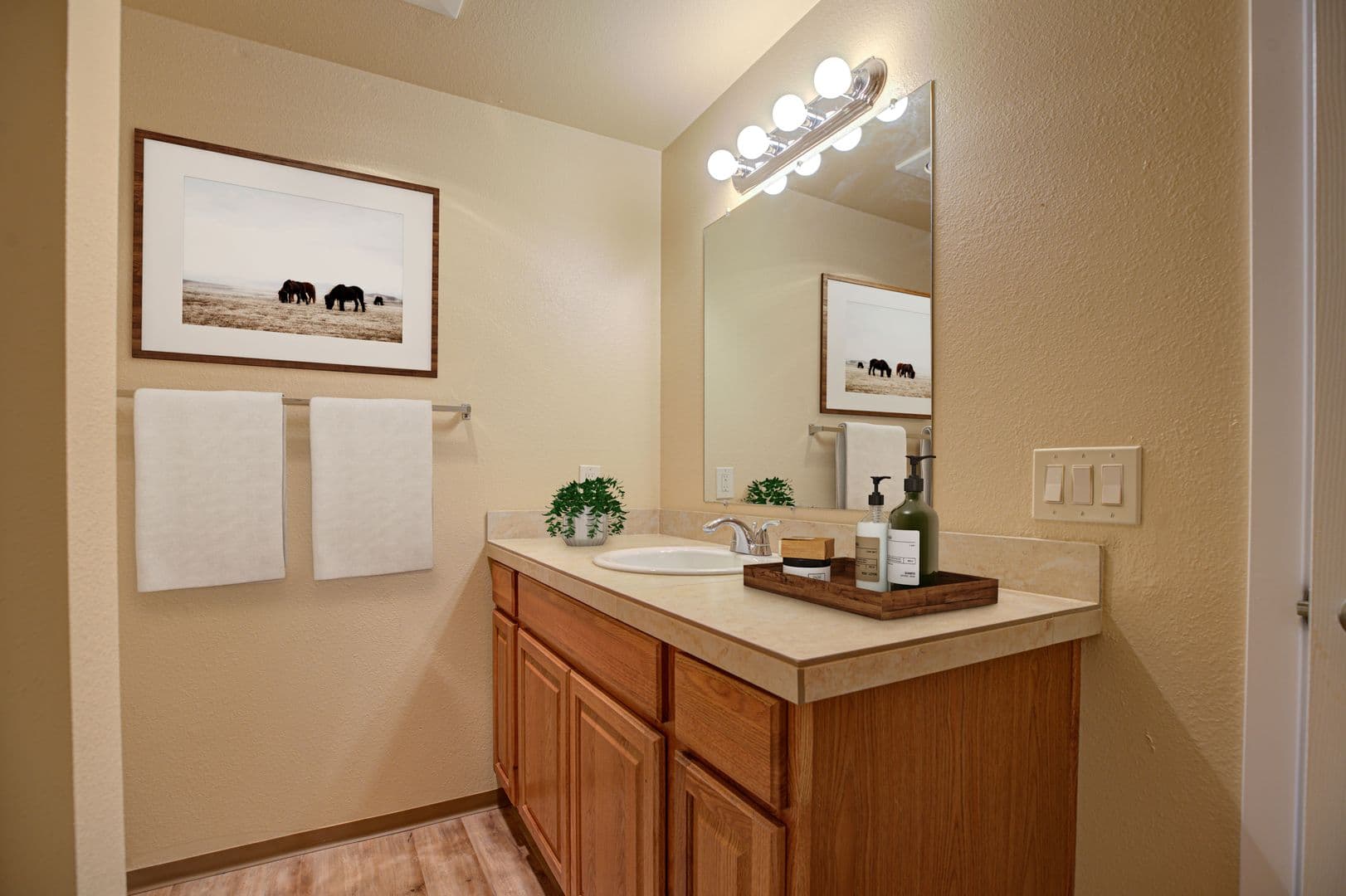 #201 FOX HOLLOW APTS 4 of 5