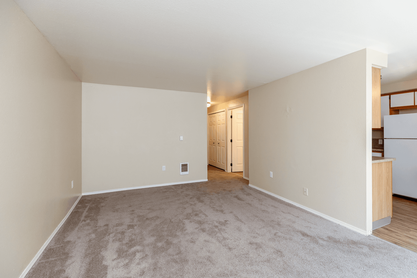 #161 TRILLIUM SQUARE APARTMENTS 14 of 20