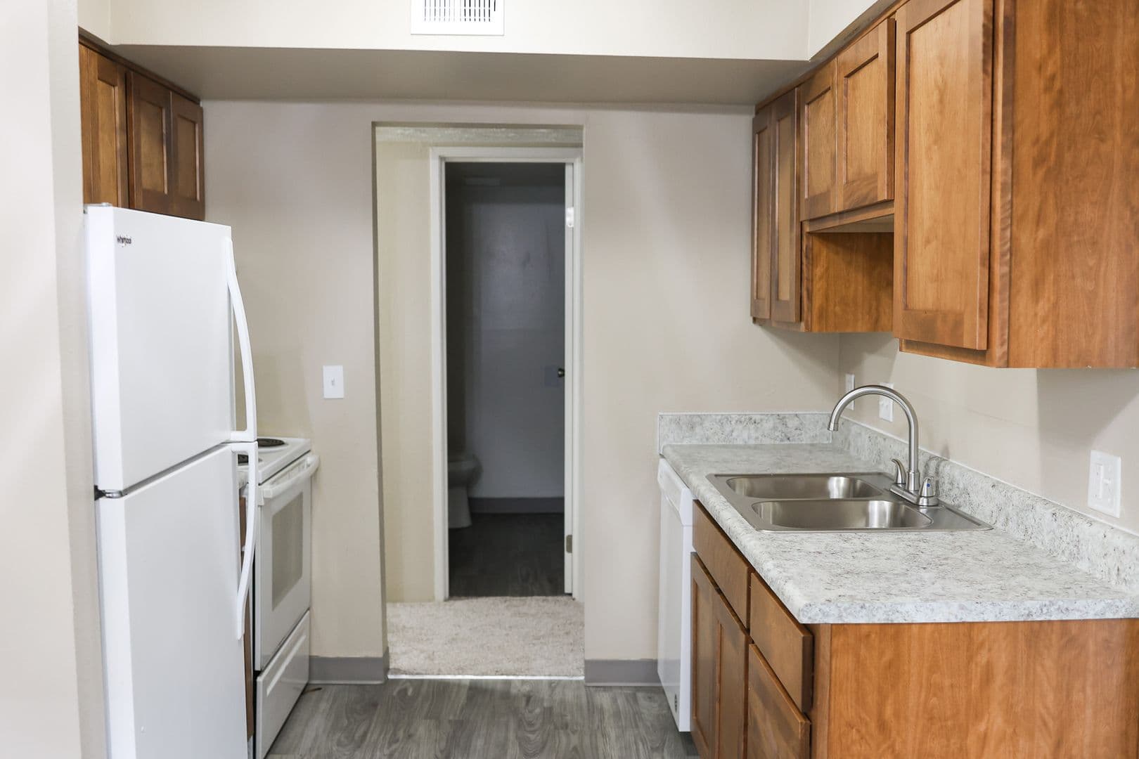 Cottonwood Apartments 2 of 7