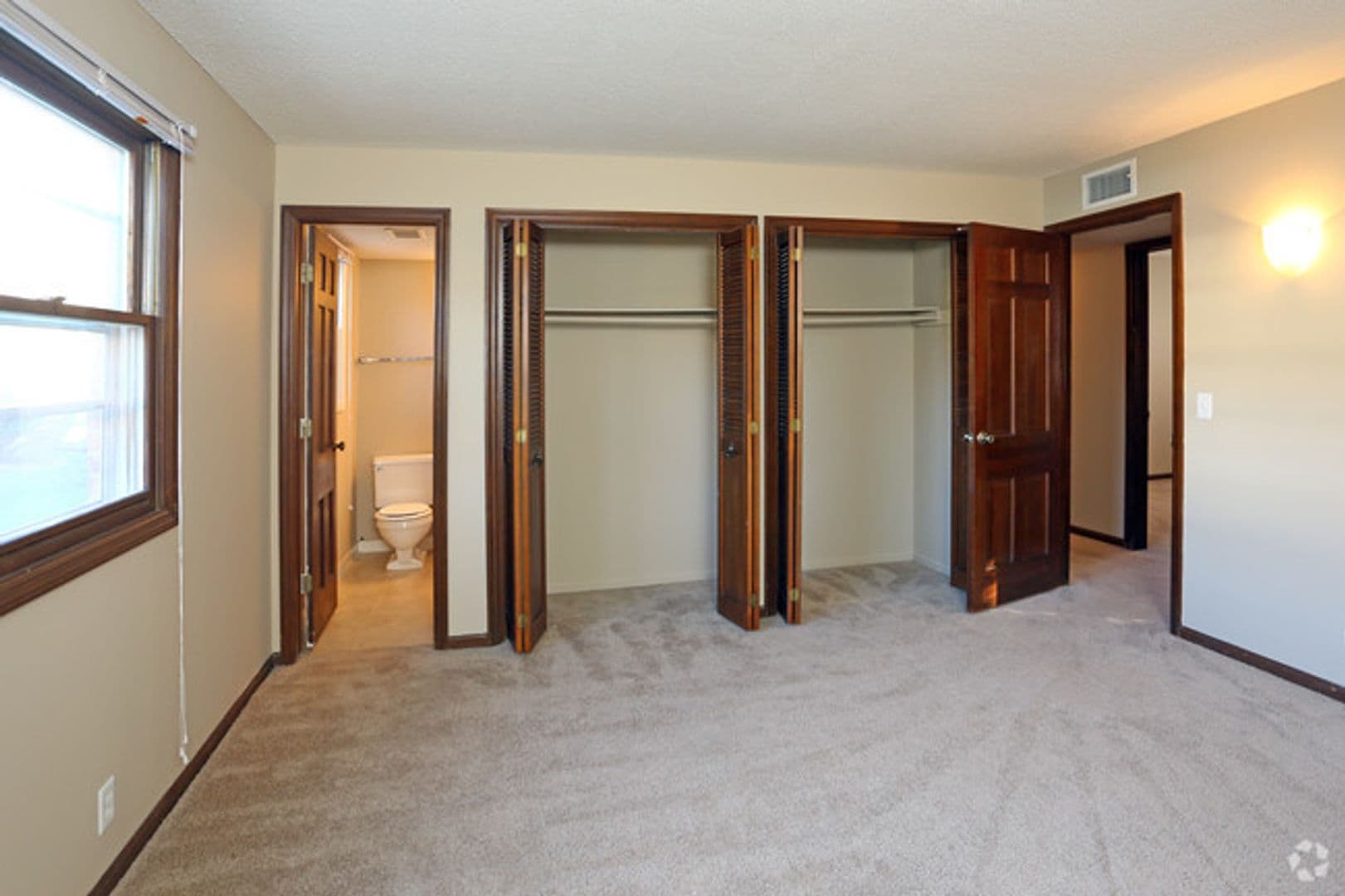 The Heights Apartments 10 of 15