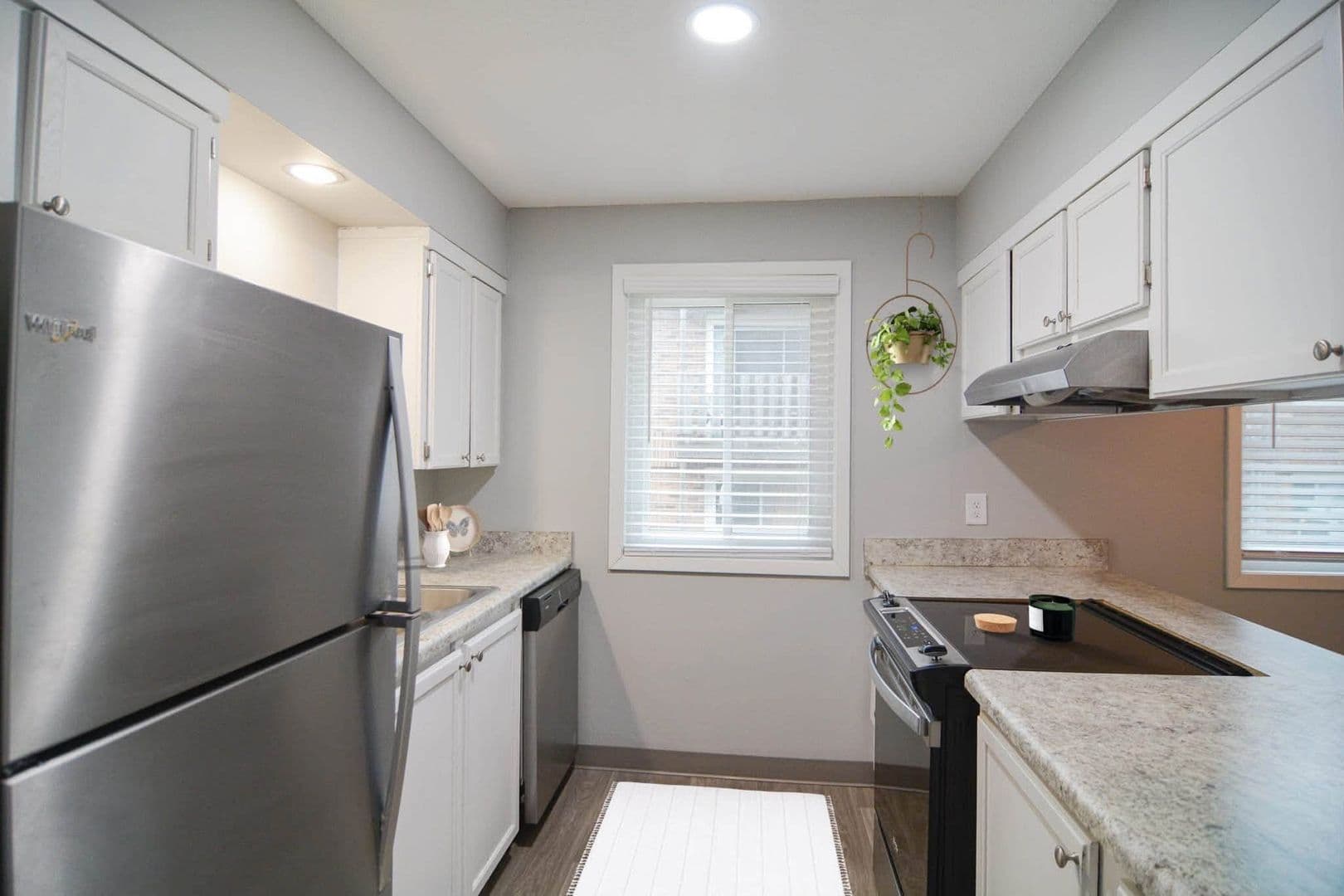 Superior Place Apartments 10 of 10