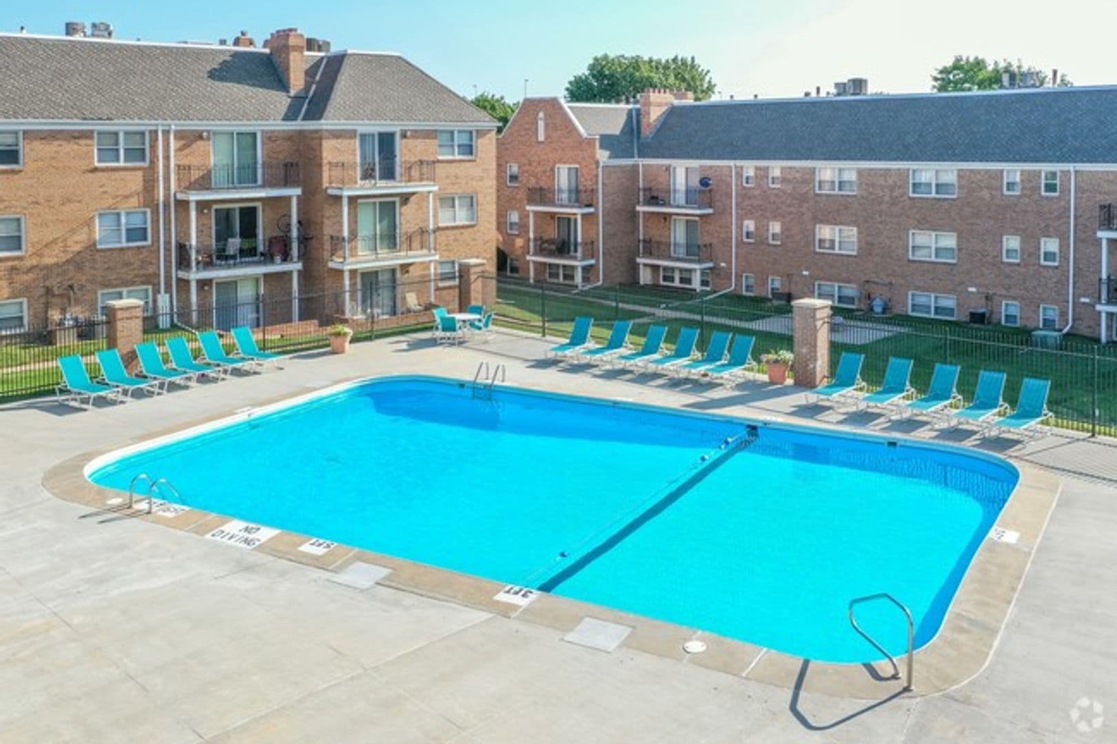 The Heights Apartments 3 of 19