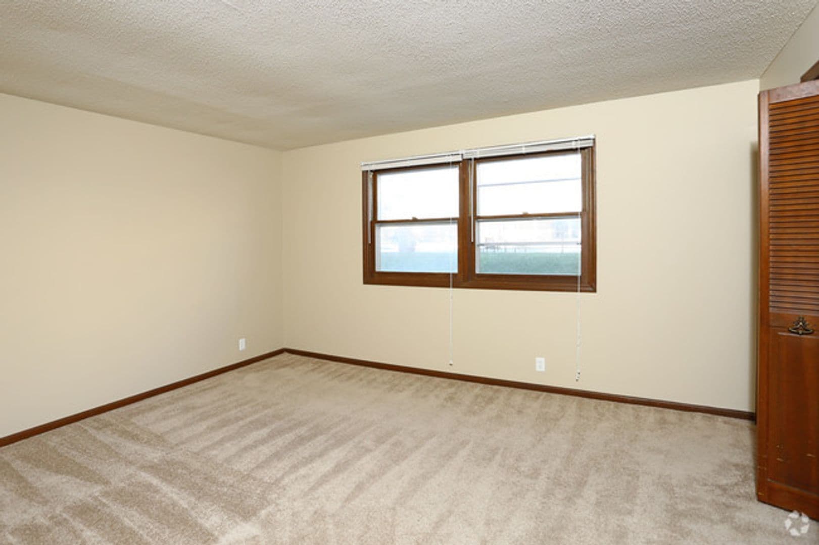 The Heights Apartments 9 of 15