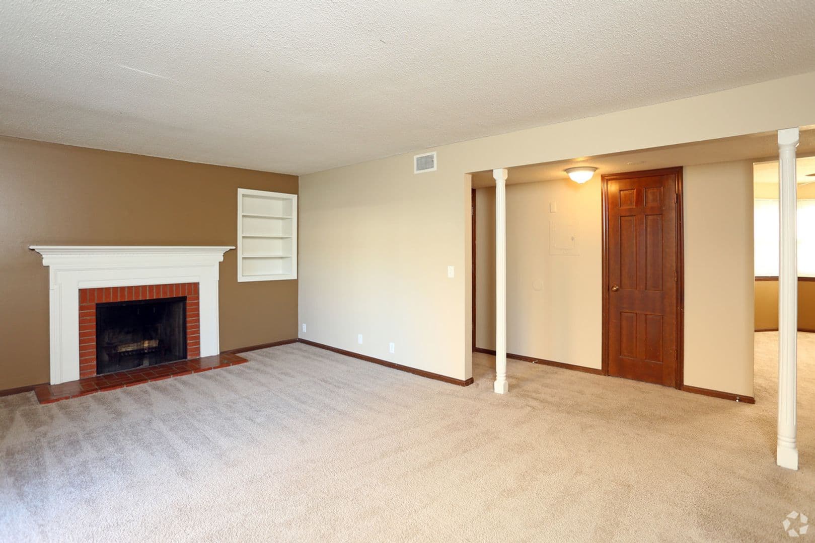 The Heights Apartments 6 of 15