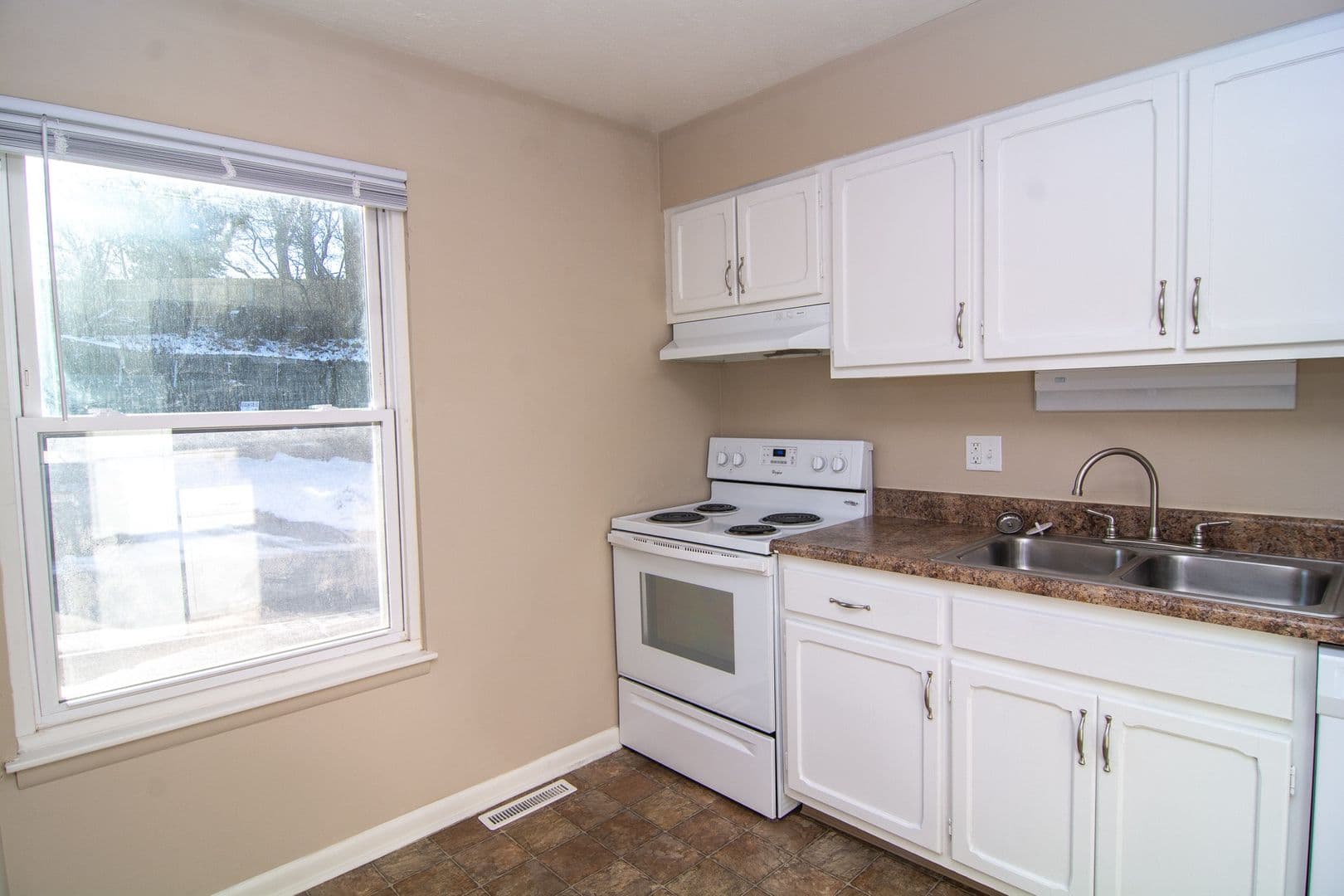 Whispering Pines Townhomes 2 of 20