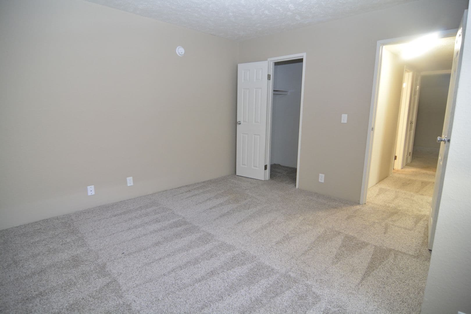 Cottonwood Apartments 6 of 7