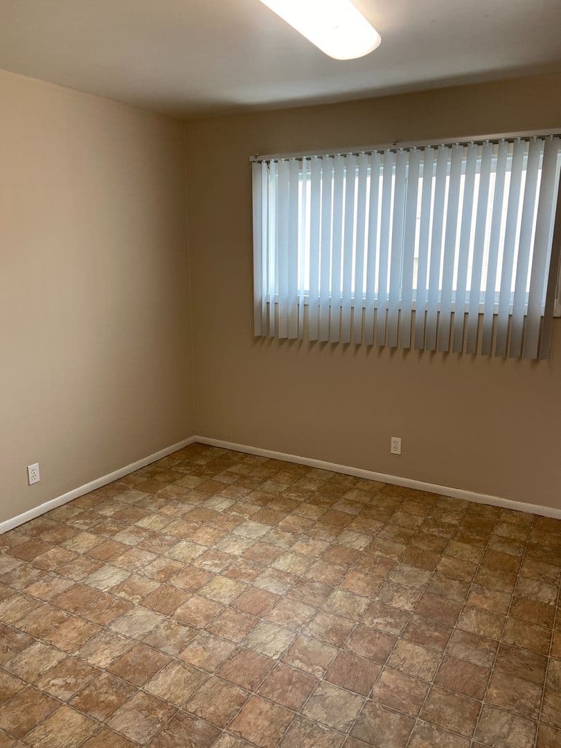 Bel Court Apartments 4 of 14