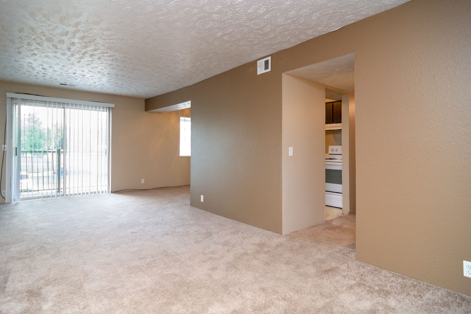 Cottonwood Apartments 4 of 8