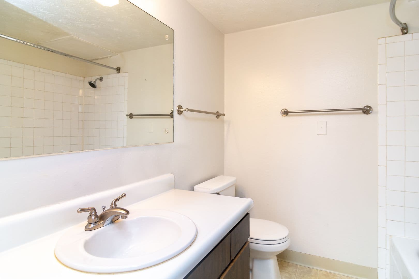 Cottonwood Apartments 6 of 8