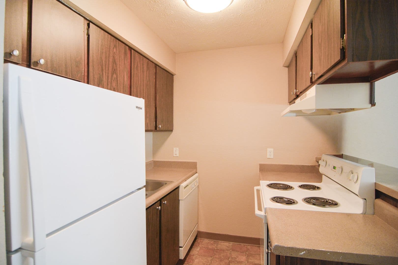 Cottonwood Apartments 4 of 7
