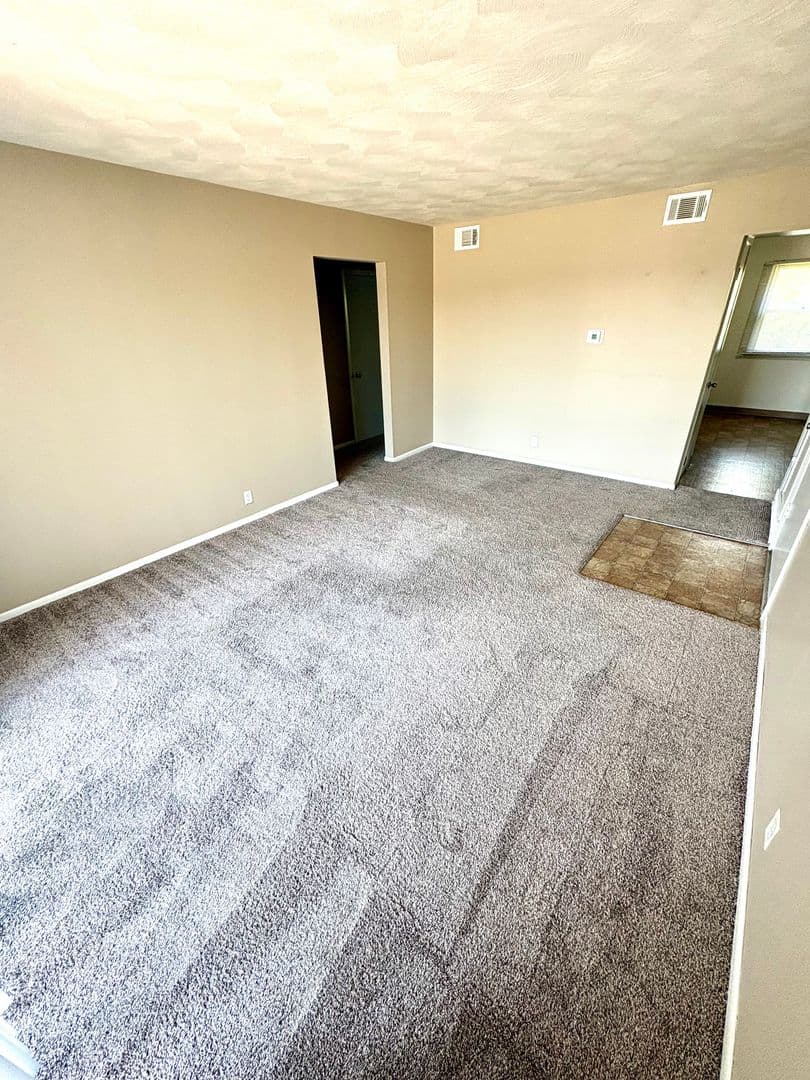 Bel Court Apartments 4 of 9