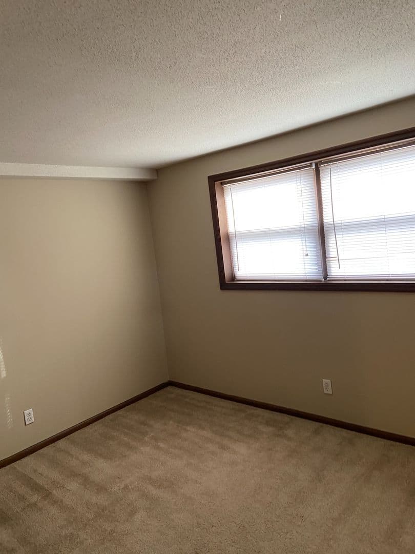 The Heights Apartments 13 of 19