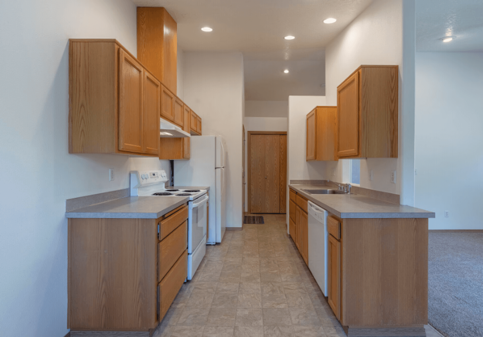 Ash Creek Apartments 4 of 11