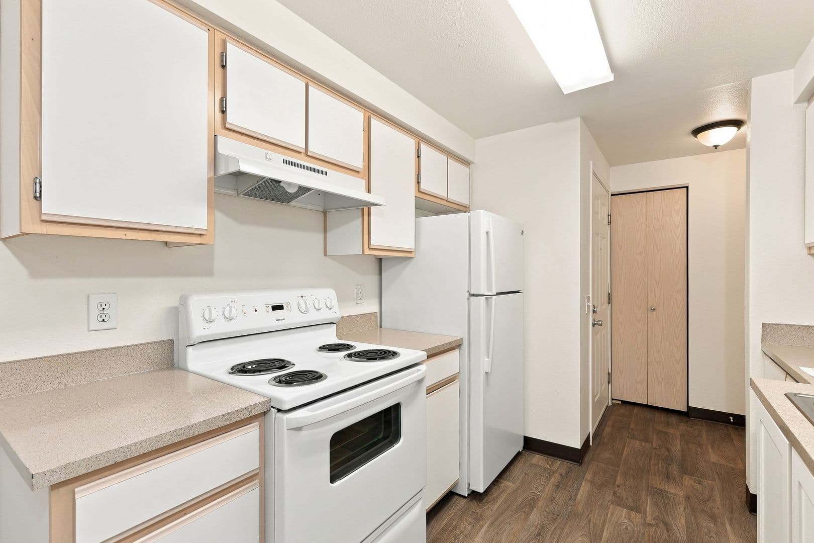10th Avenue Apartments 8 of 17