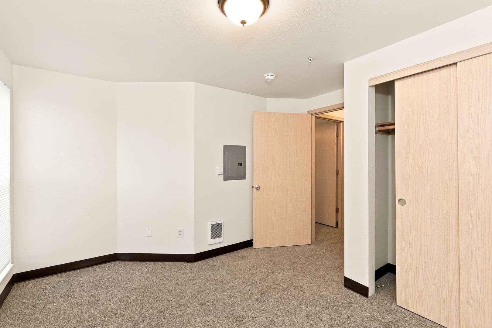 10th Avenue Apartments 13 of 17