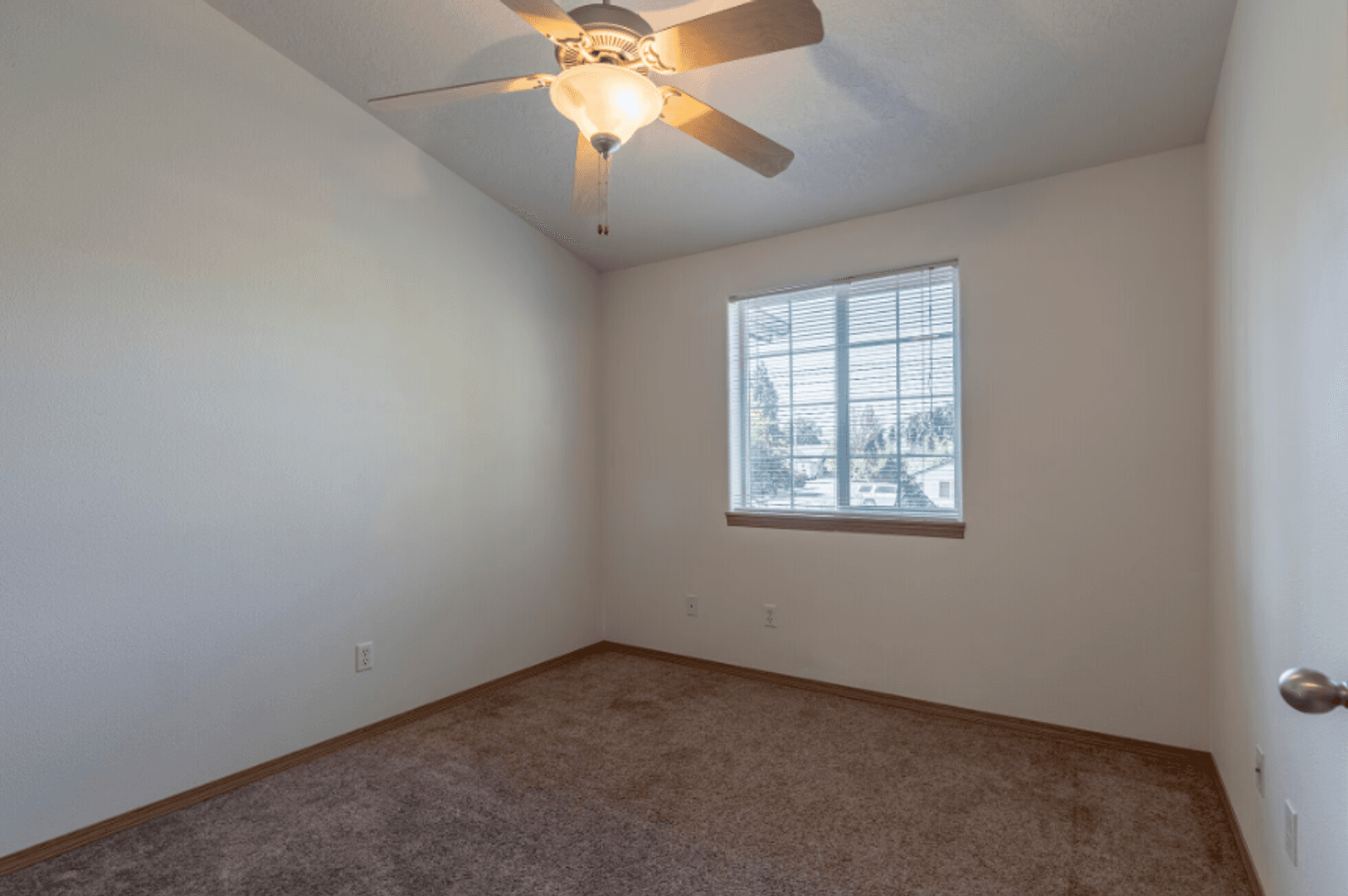 Ash Creek Apartments 5 of 11