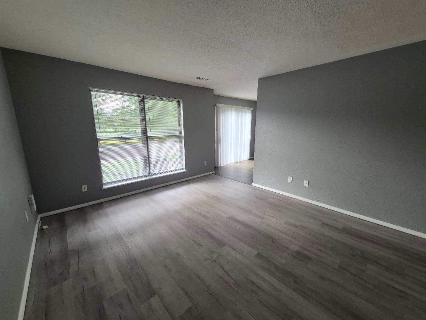Coventry Park KC Apartments LLC - Condos 1 of 9
