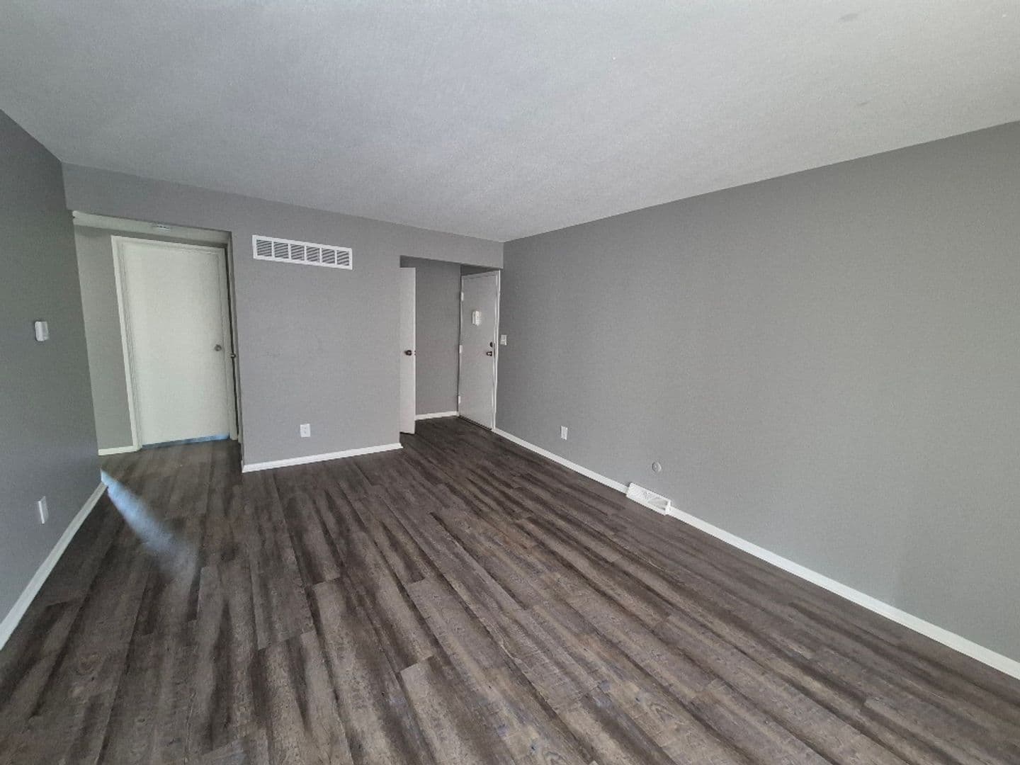 Coventry Park KC Apartments LLC - Condos 2 of 9