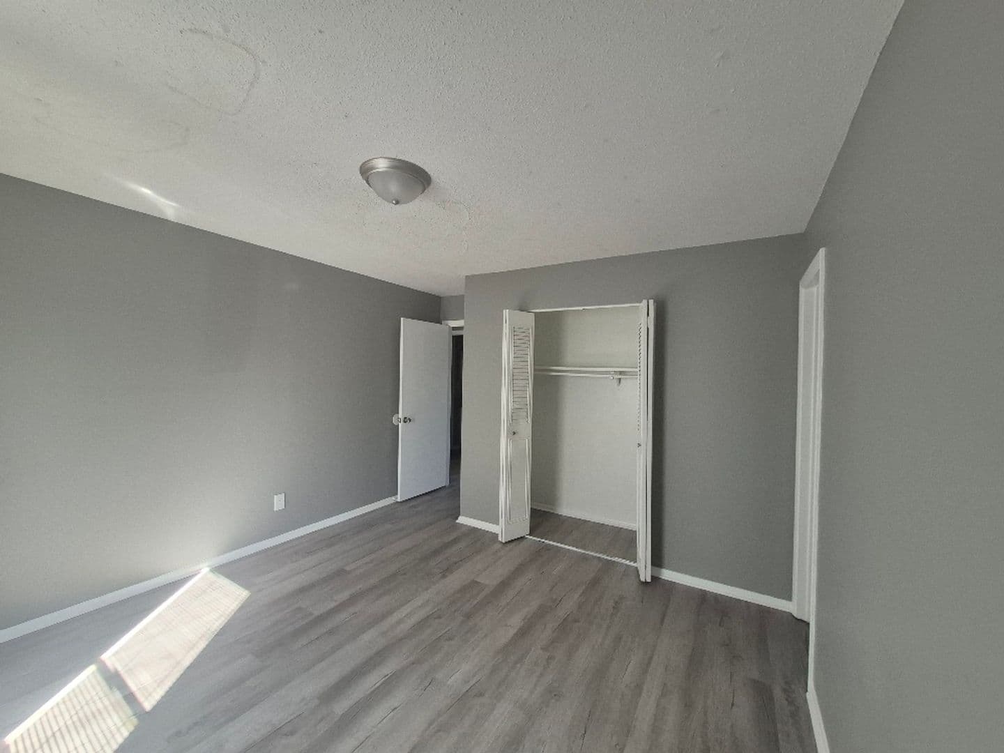 Coventry Park KC Apartments LLC - Condos 6 of 14