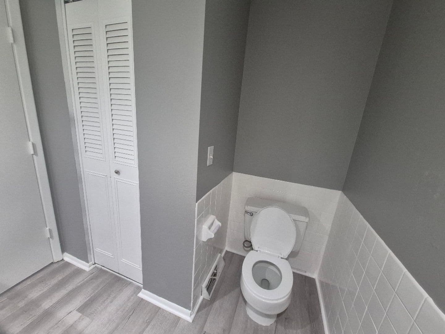 Coventry Park KC Apartments LLC - Condos 8 of 14