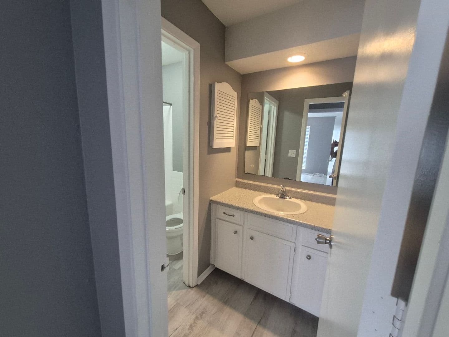 Coventry Park KC Apartments LLC - Condos 9 of 14