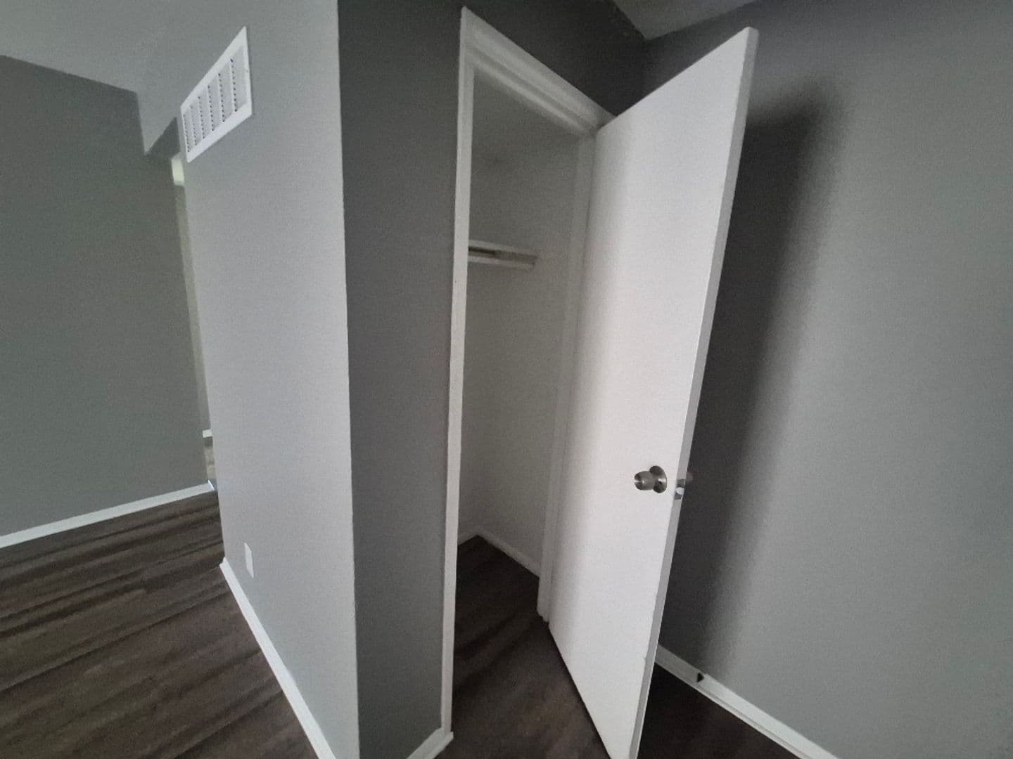 Coventry Park KC Apartments LLC - Condos 3 of 9