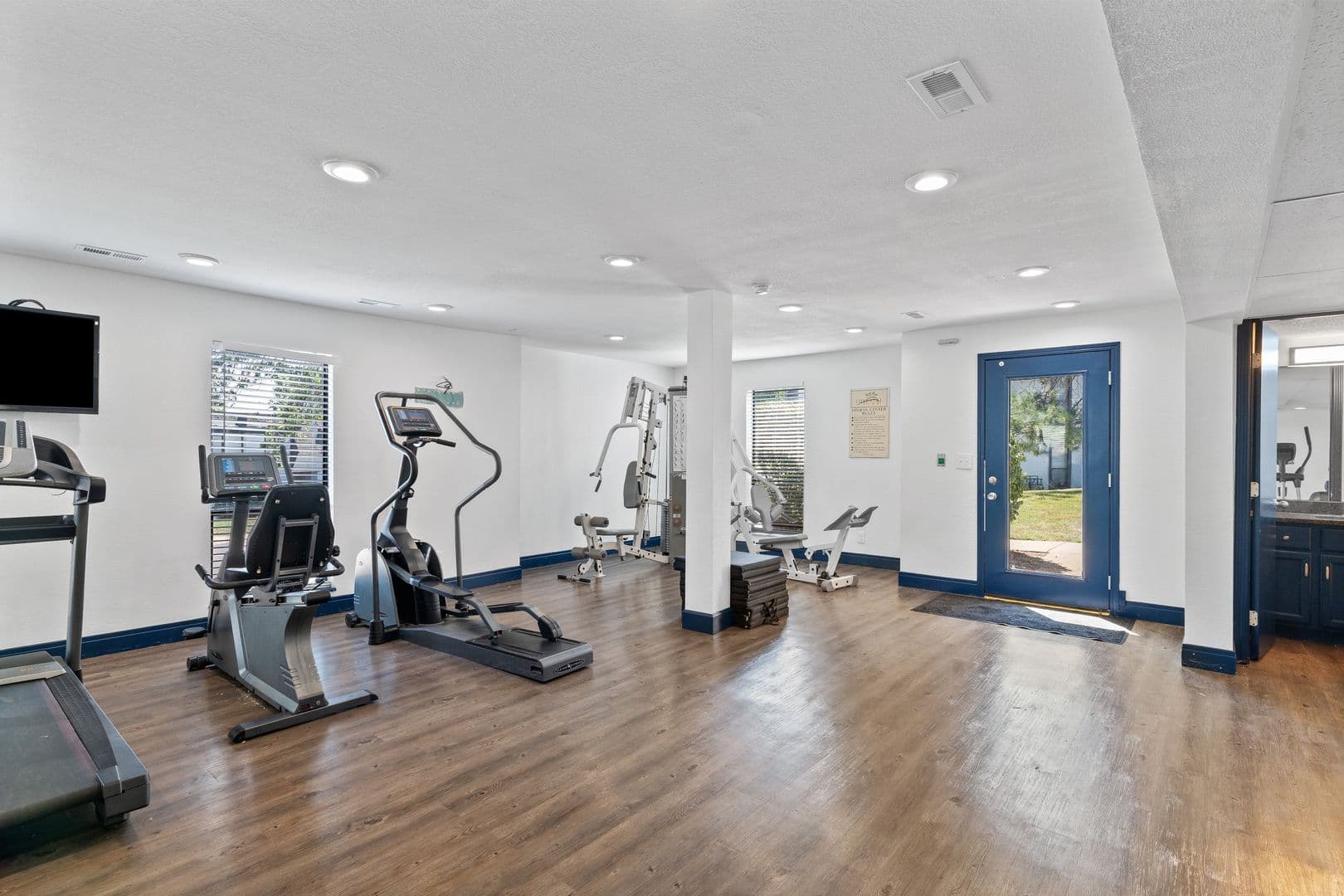 Coventry Park KC Apartments LLC - Condos 3 of 11