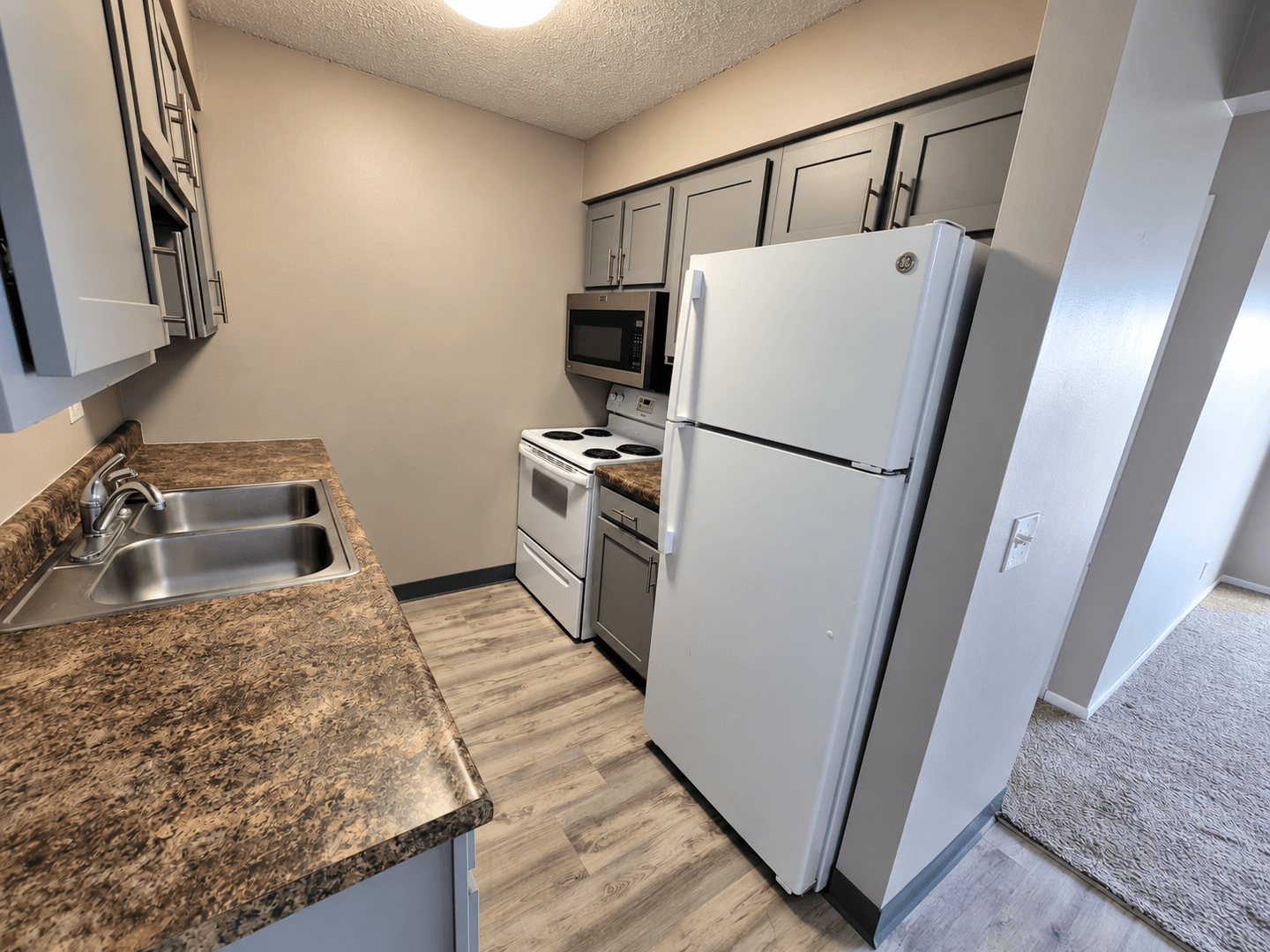 Belmont Park Apts LLC 4 of 10