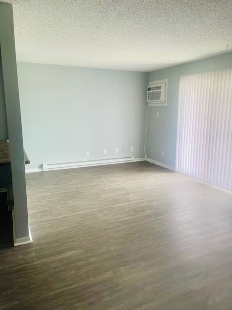 Belmont Park Apts LLC 5 of 11